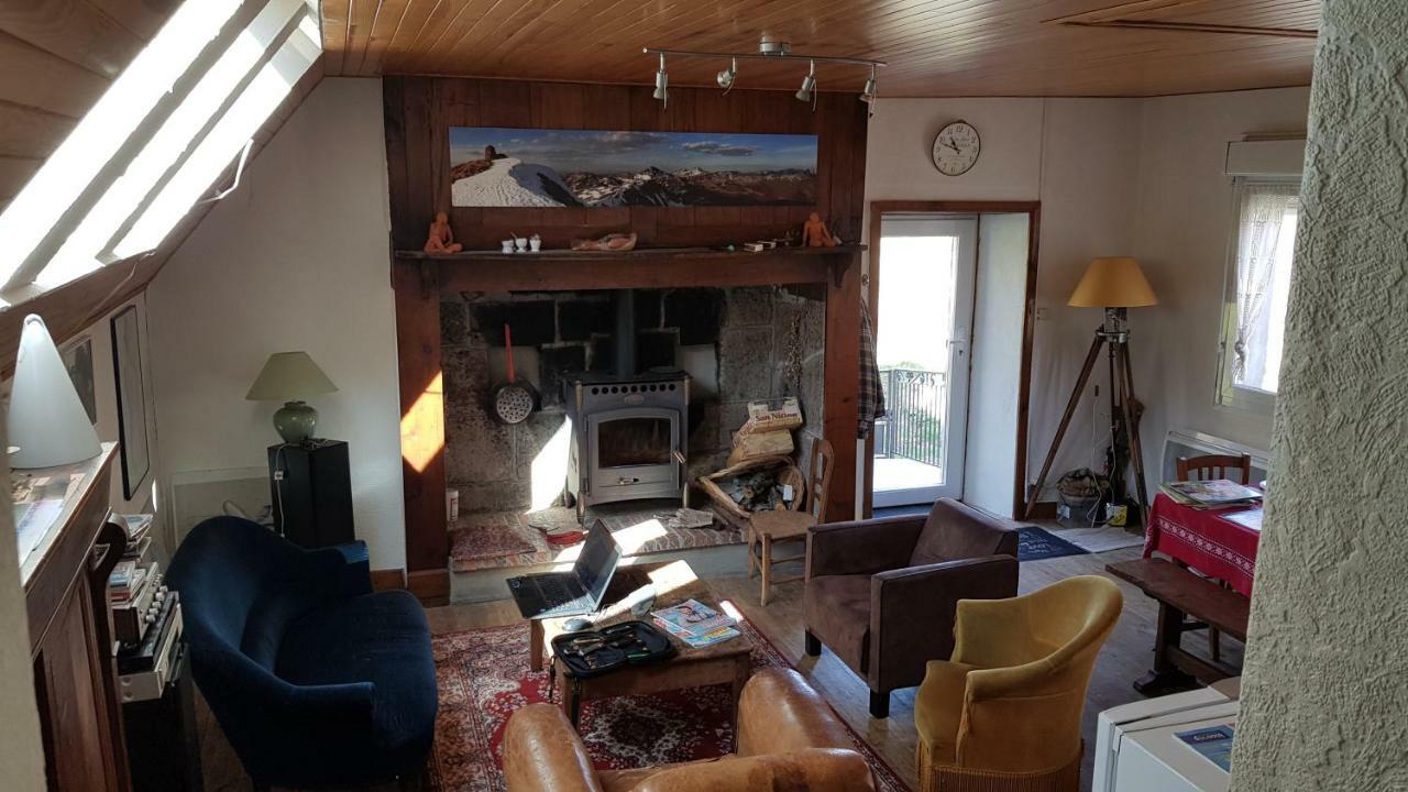 Maison Du Pays De Salers Dans Le Parc Des Volcans D'Auvergne Saint-Projet-de-Salers 外观 照片